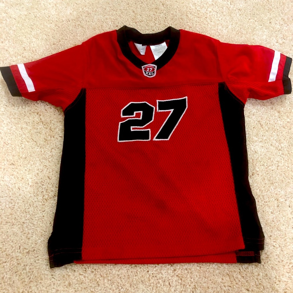 SOLD
5t Red Black Sports Jersey 27 XXL - Good Condition.